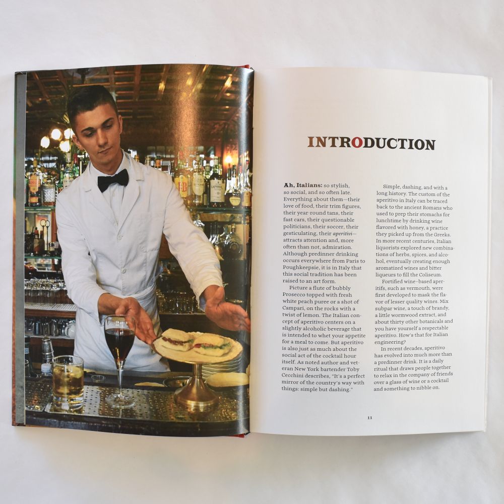 Aperitivo: la cultura del cocktail in Italia di Marisa Huff